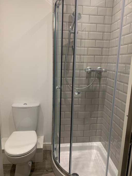 Alto - Lovely 2 Bedroom Serviced Apartment Bristol By Mint Stays 외부 사진